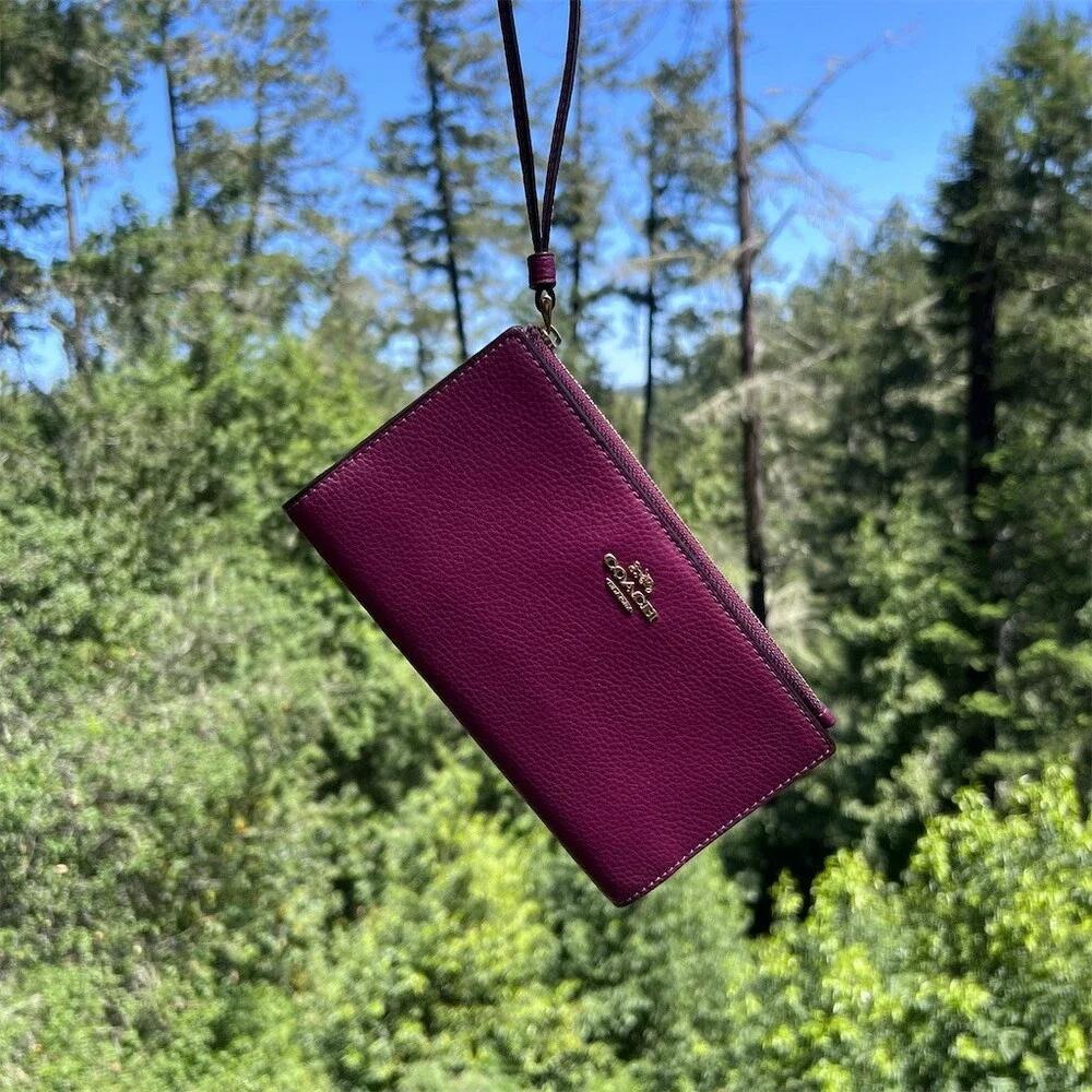 COACH Phone Wallet Wristlet Clutch Purple Pebble Leather Gold Hardware AUTHENTIC